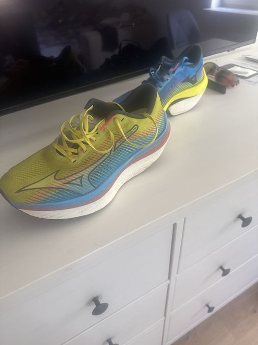 Mizuno carbon wave rebellion pro  roz 44 28,5cm