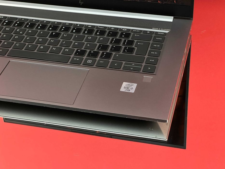 Mocarny Laptop HP 15 Zbook Studio G7 32RAM 512GB i9 Nvidia T2000M