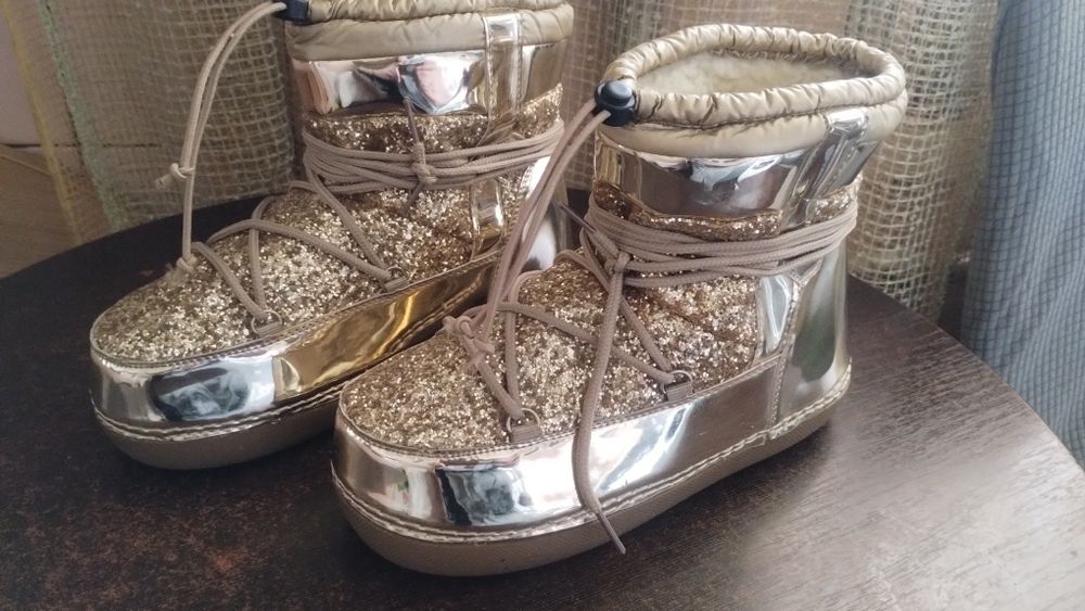 Луноходи уггі 38 розмір