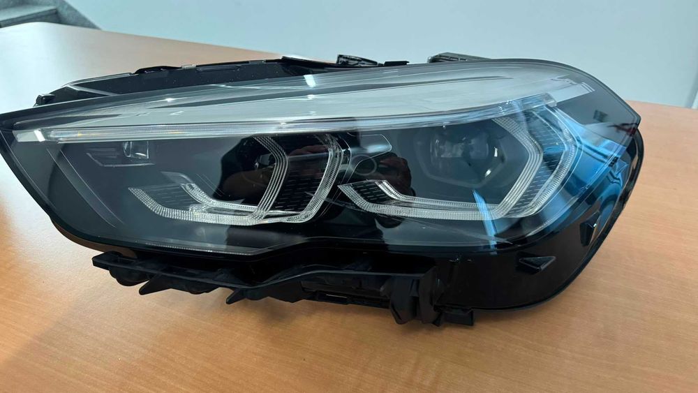 Farol BMW 2 Gran Coupé 2019-2024 Full LED Adaptativo Esquerdo