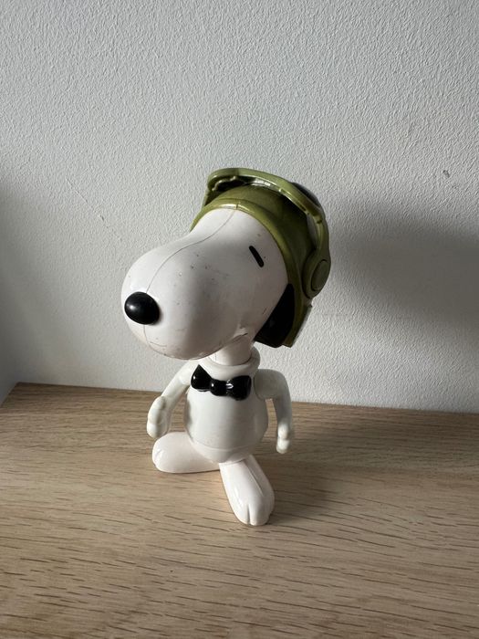Figura do Snoopy – cerca de 20 cm, decoração colecionável