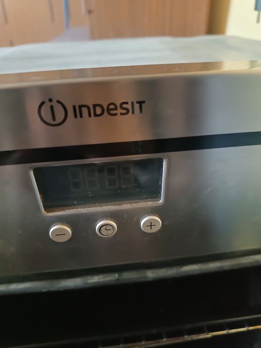 Indesit piekarnik pod zabudowę srebrny 60 cm