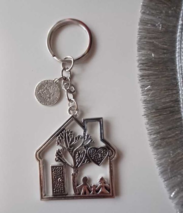 Brelok breloczek Dom Rodzina