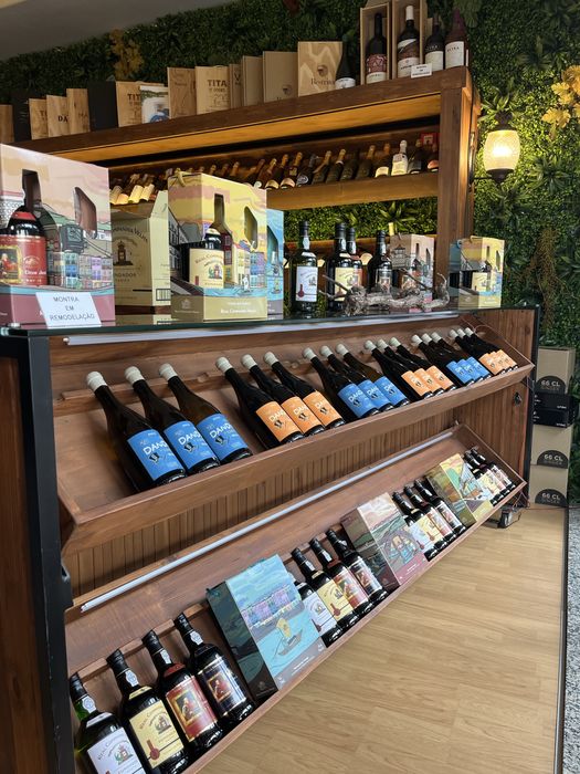 Trespasse/venda (negócio) Wine Bar