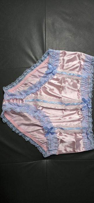 Nowe Frywolne Majtki Satynowe Z Koroneczkami Roz. XL/42/14