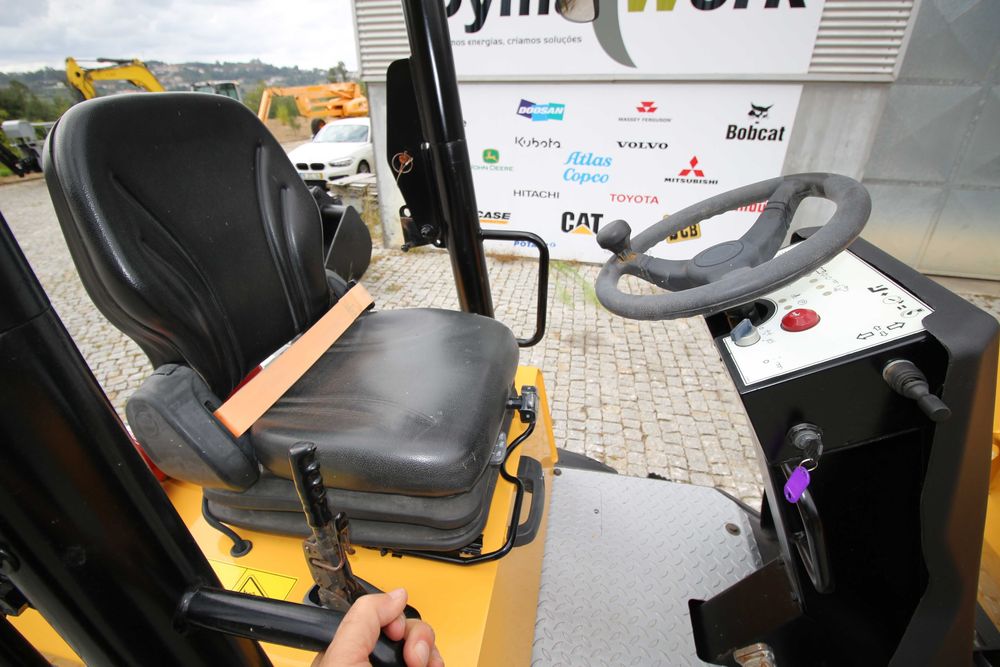 Dumper articulado Tração integral |Mecalac TA2sh | Dumper 2 Ton | Compacto | 1000 horas de garantia| 12 meses