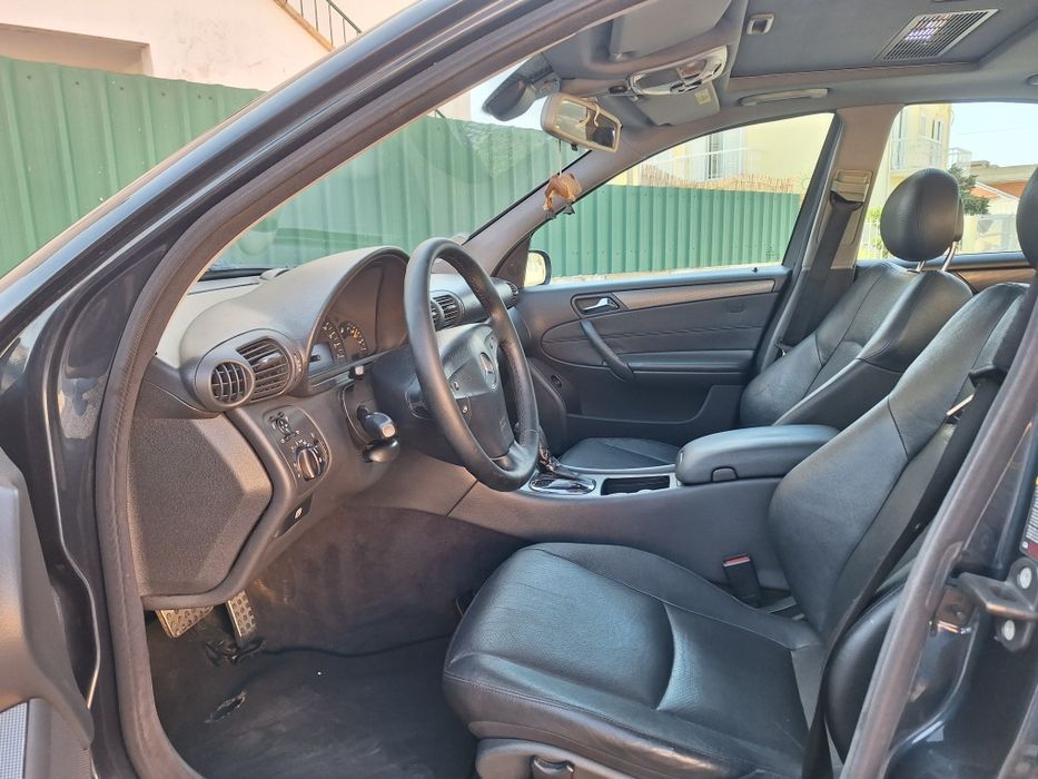 Mercedes-Benz C 220 — fotografia 10