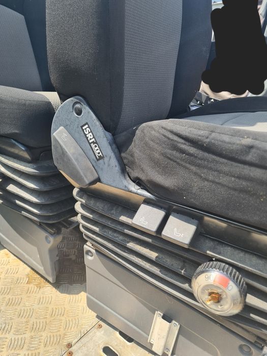 Iveco Daily Fotel pneumatyczny podgrzewany prawy