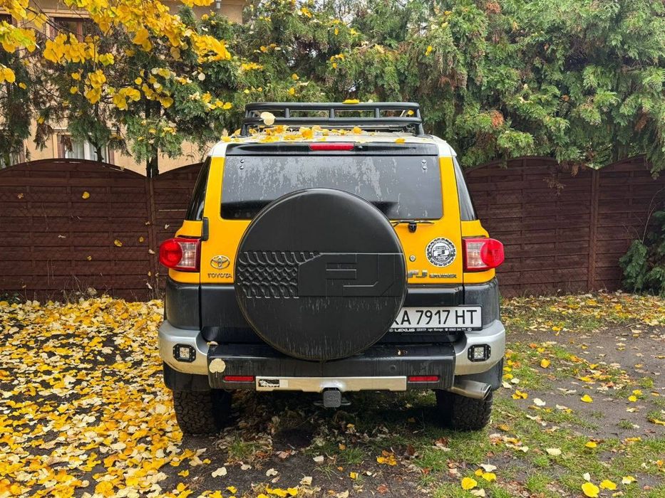 Продам тойота Fj Cruiser
