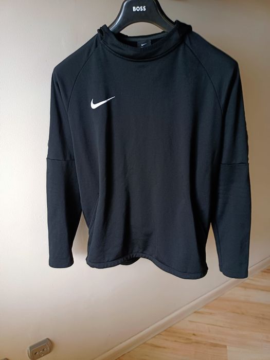 Bluza do biegania Nike Dri-Fit.