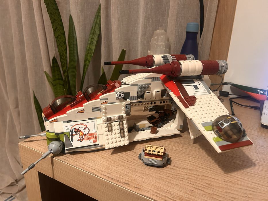LEGO Star Wars 7676 - Republic Attack Gunship