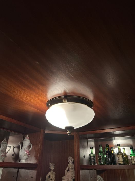 Móvel de canto em madeira maciça c/ iluminação