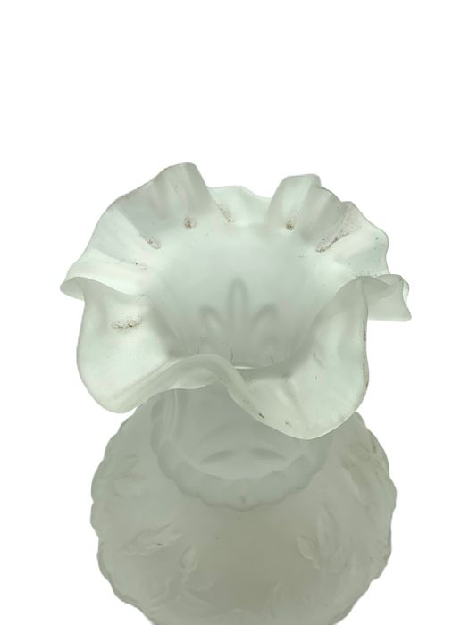 Jarra vidro opalino antiga