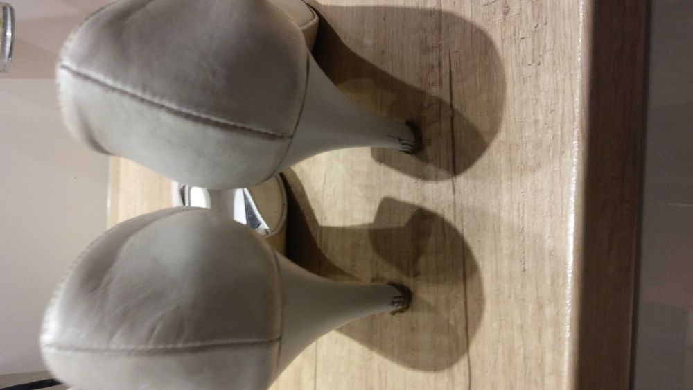 Buty ślubne czółenka perłowe r. 38