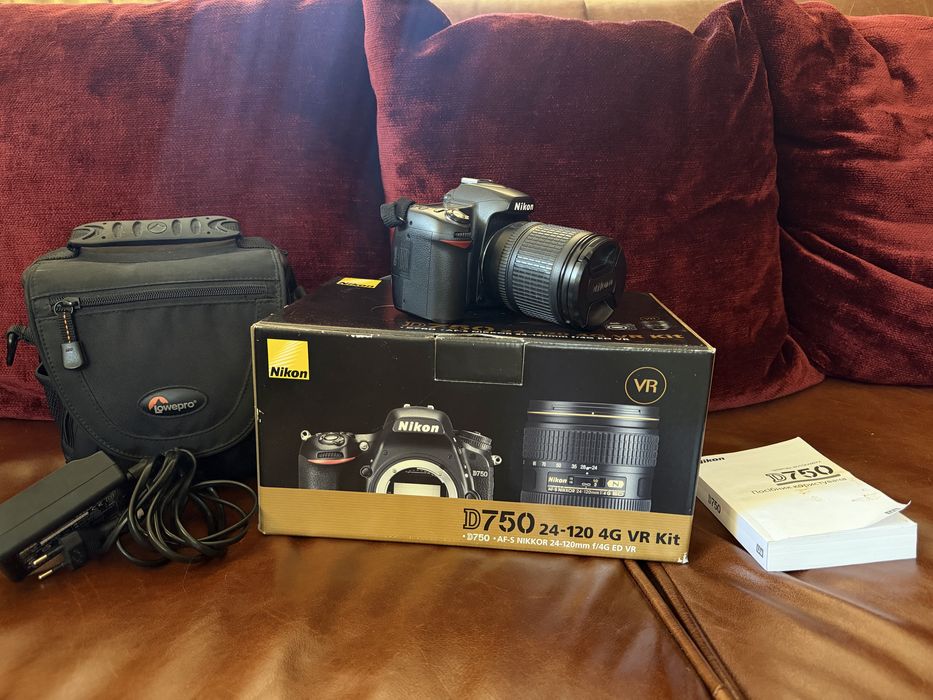Nikon D750 + AF-S Nikkor 24-120mm f/4G ED VR (Повний комплект)