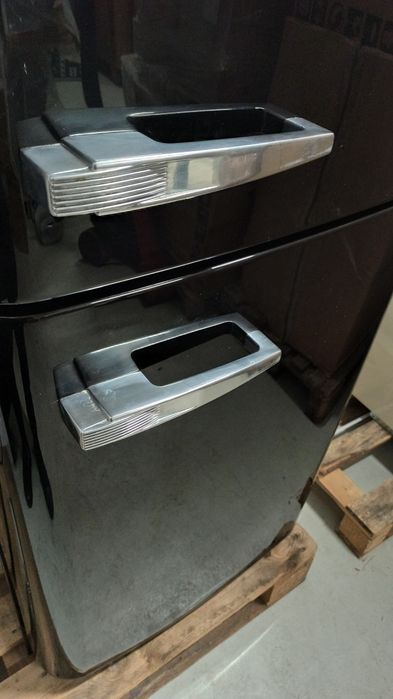 Lodówka SMEG FAB32RBL3 czarna, używana, sprawna