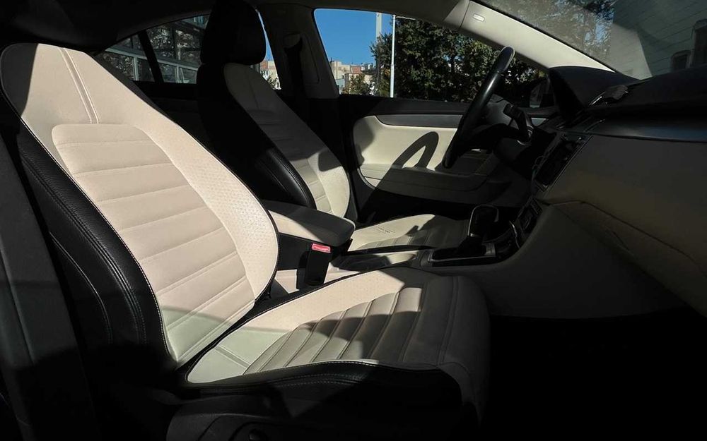 Volkswagen CC 2011