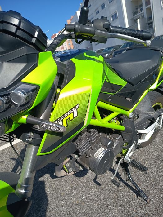 Benelli TNT 125 2021
