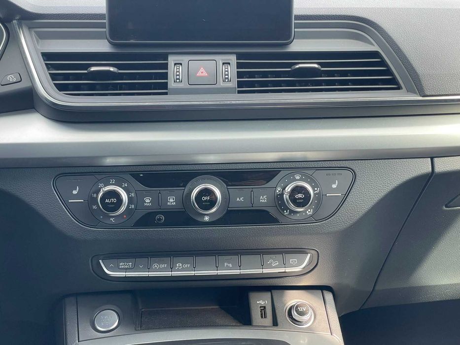 Audi Q5 2019 VIN WAUZZZFYXK2084489 фото оголошення 17 з 19