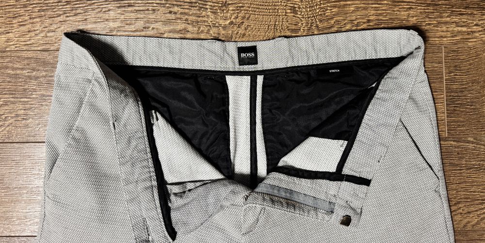 Брюки  Hugo Boss .
