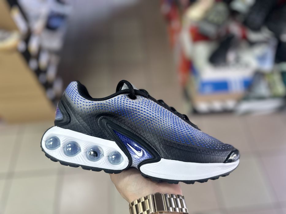 Кросівки Nike Air Max DN ( РОЗМІР 38 та 38,5 )