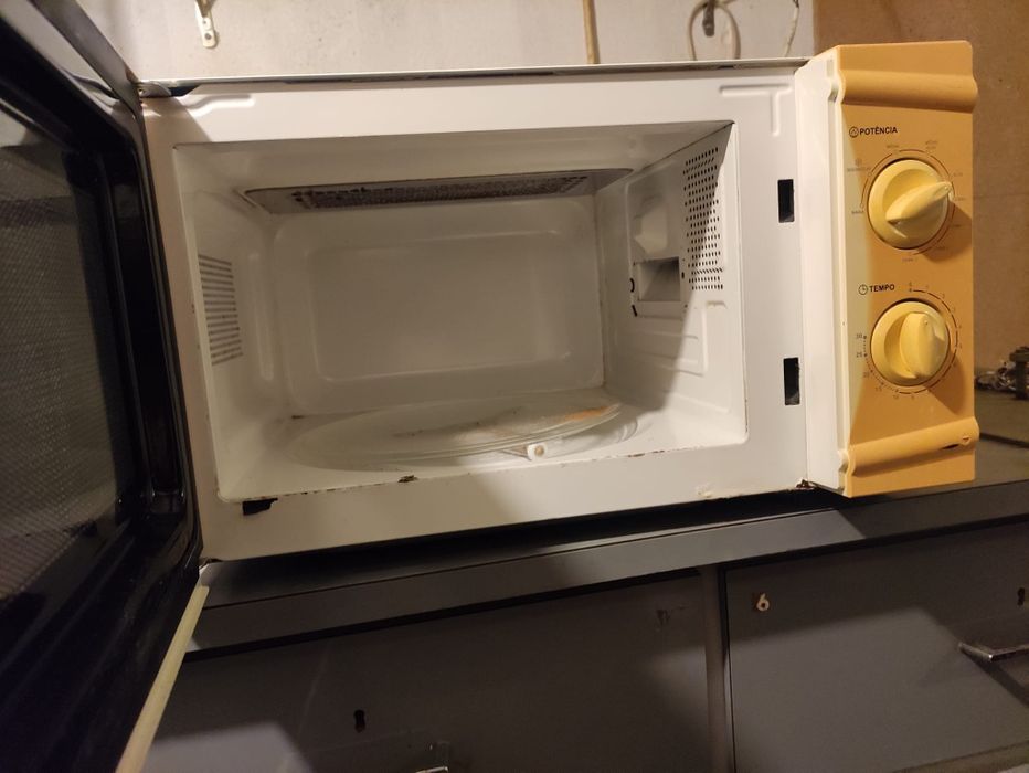 Microondas Electric Co