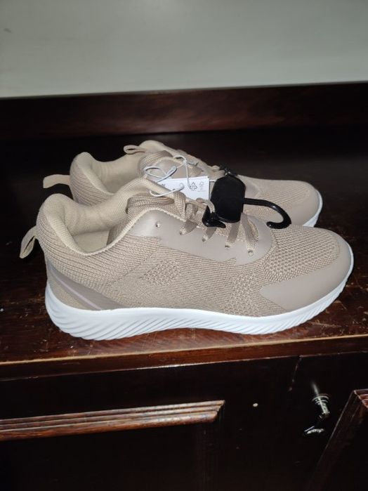 Sprzedam nowe buty