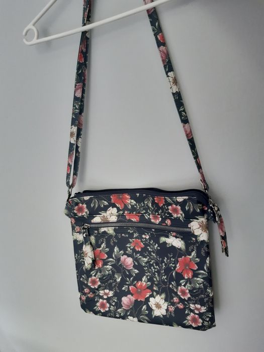 Torebka damska  typu listonoszka