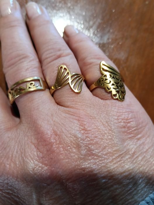 Imitacja złota, stal