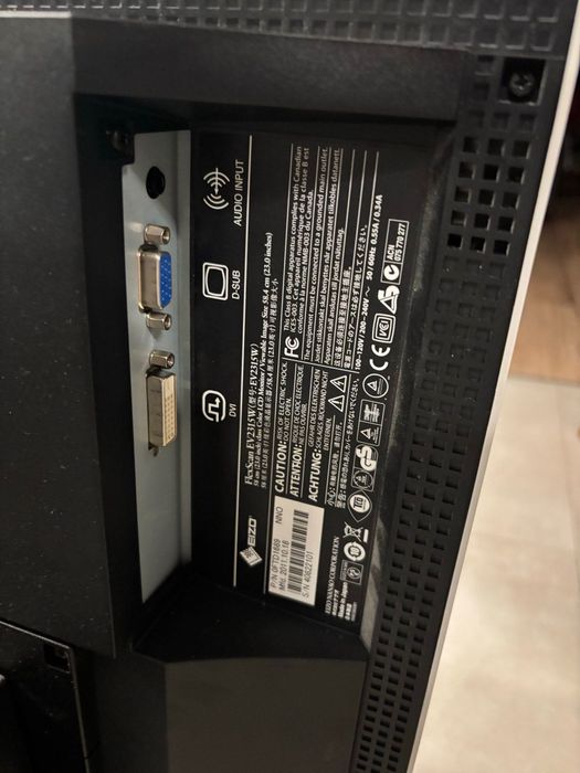 Monitor komputerowy 23 cale