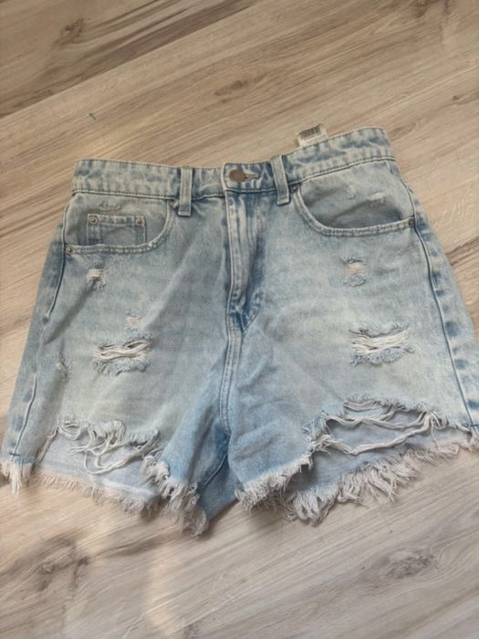 spodenki jeansowe