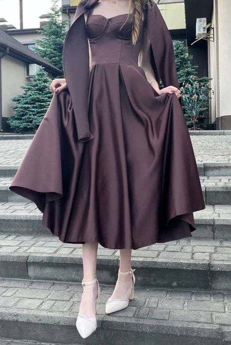 Випускна сукня з корсетом