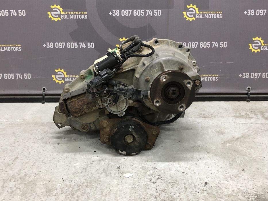 Роздатка Kia Sorento 2.5 47300-4c200