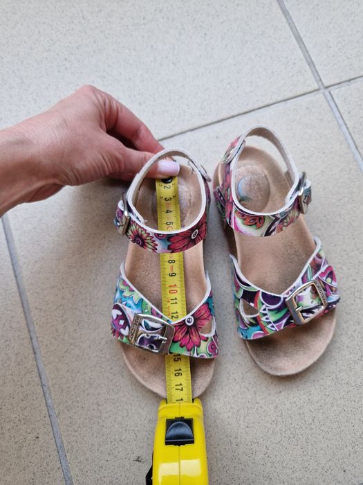 Sandalki profilowane 27