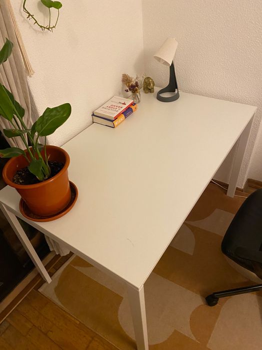 Mesa branca secretária IKEA