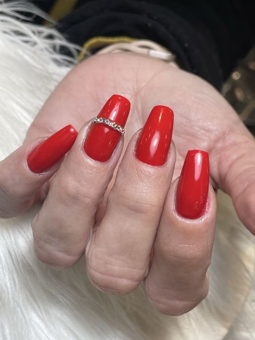 Unhas de gel acrilico ou verniz de gel