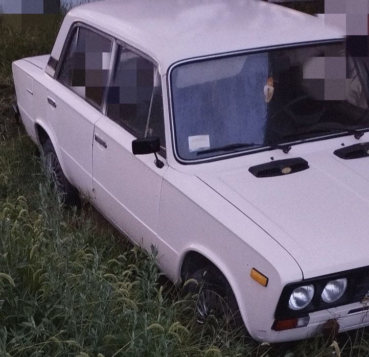 Автомобіль ВАЗ 2106
