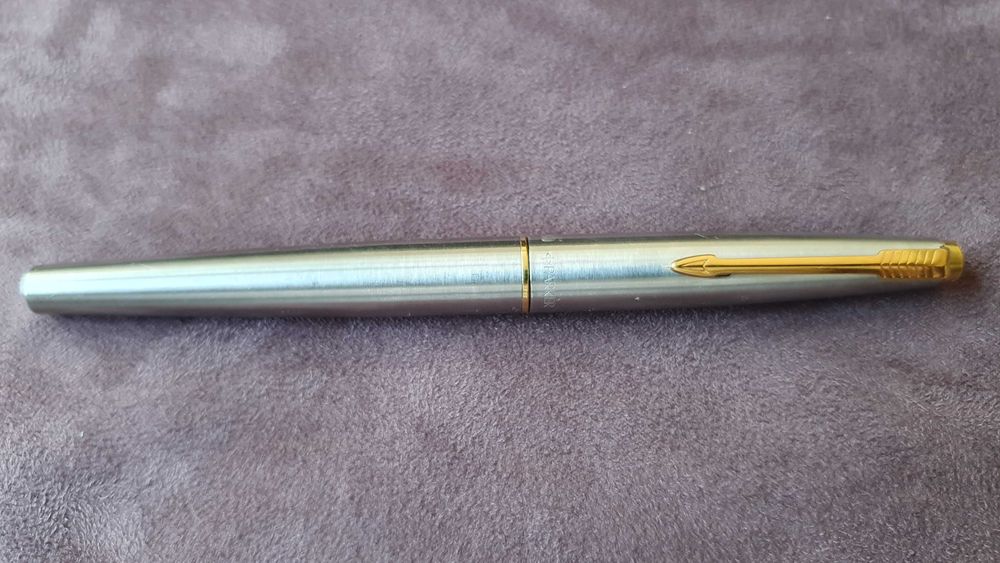 Parker 45 - Caneta de tinta permanente - clip em plaqué de ouro - UK