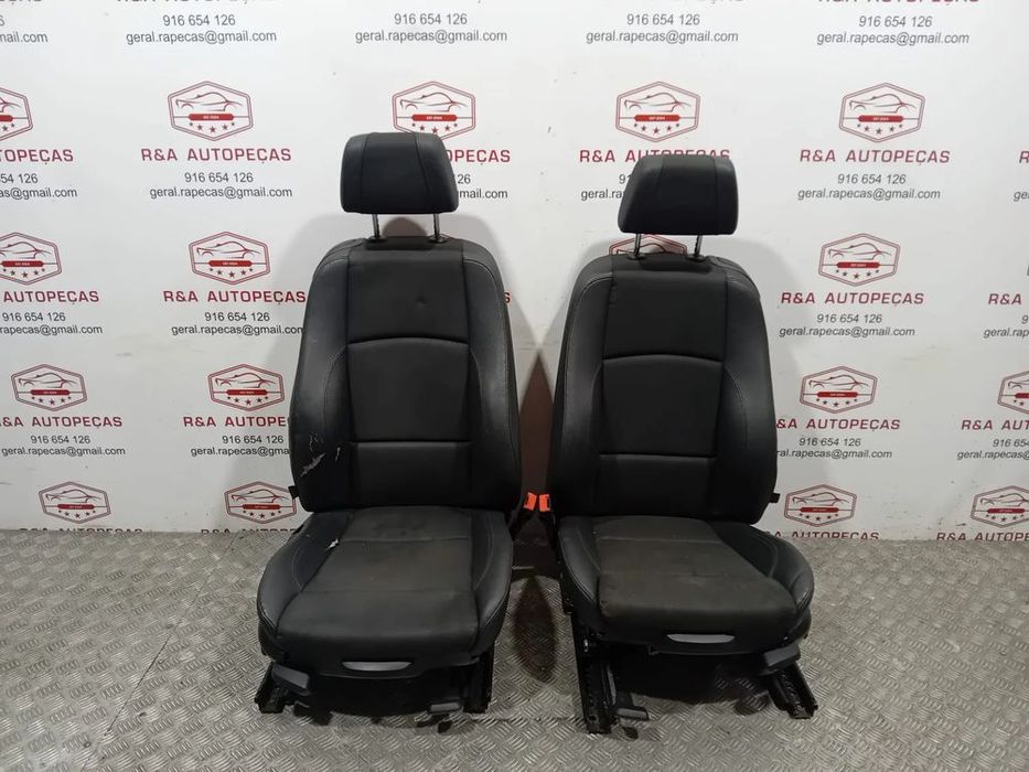 Conjunto de Bancos BMW Serie 1 Cabriolet E88 Pack M Pele e Tecido