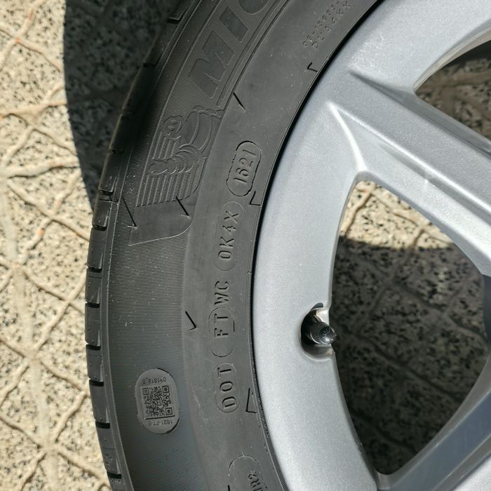 Jantes Originais BMW 16" Style 654 + Pneus Michelin Primacy 4 (205/55 R16)