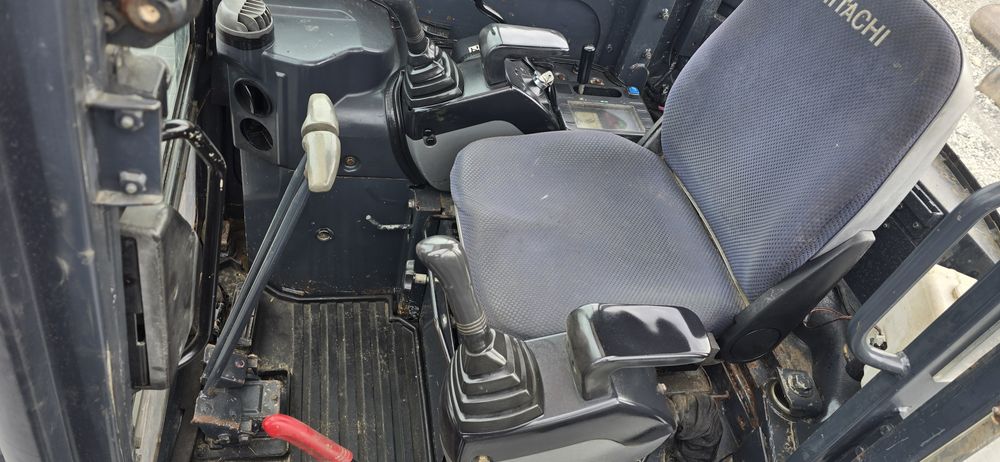 Minikoparka wacker hitachi 2t Mocna koparka