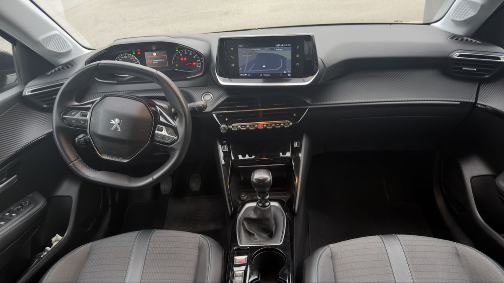 Peugeot 208 1.2 Turbo 100 CV Ano 2021 ( Versao Allure )