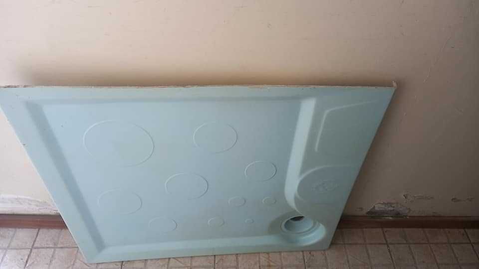 Base de Chuveiro e Chuveiro