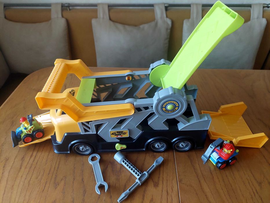 Дитячий ігровий набір машина-трейлер