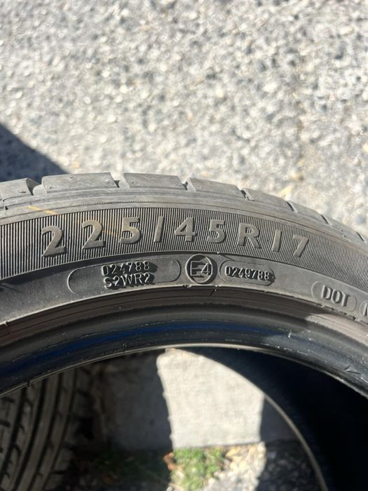 225/45/17 Dunlop 2 pneus