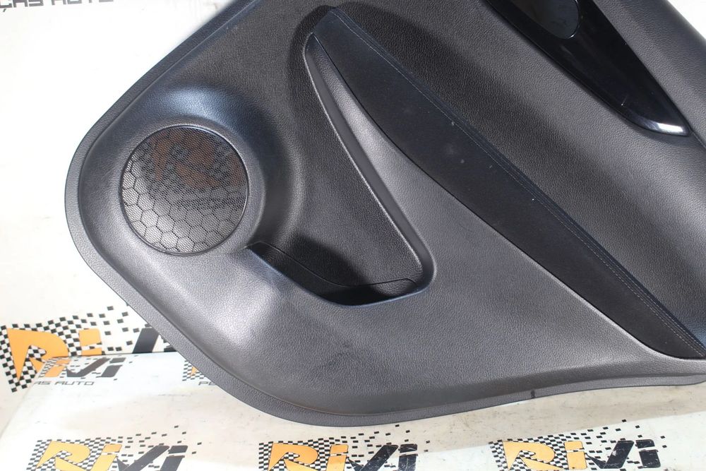 Forra porta / quartela trás direita NISSAN Qashqai II (J11)