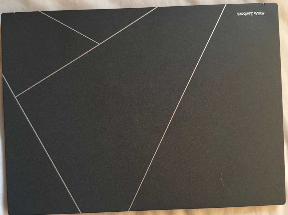 ASUS Zenbook S 13 OLED – Praticamente Novo | 1TB SSD | 16GB RAM