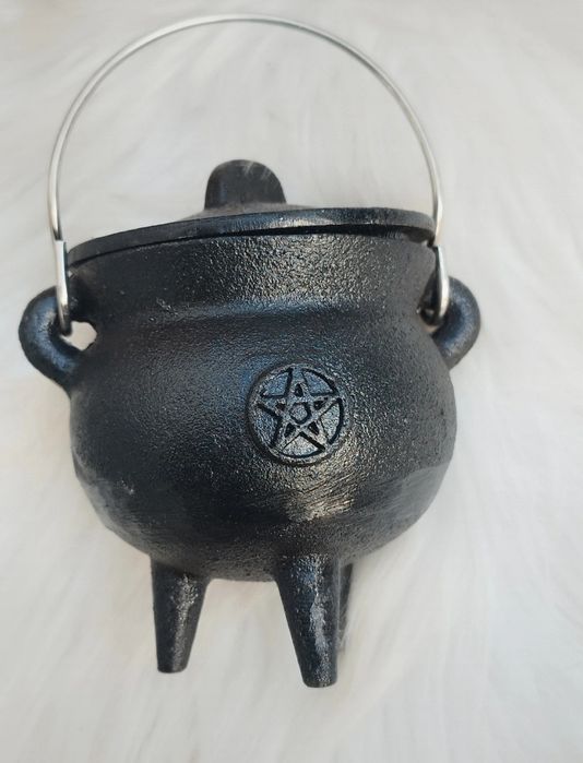 Caldeirão da Bruxa com pentagrama , panela de 3 pernas