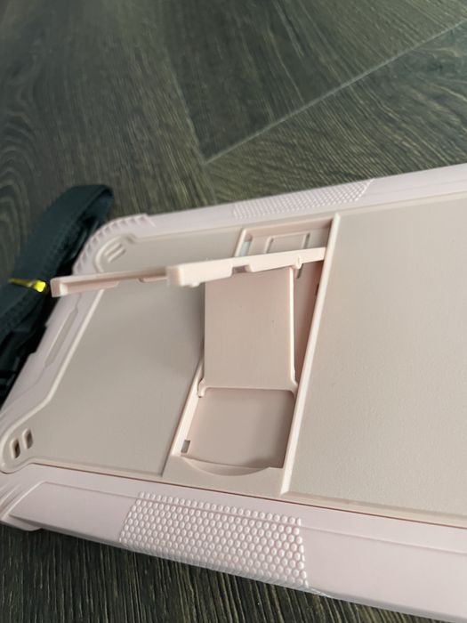 Etui samsung galaxy tab A7 8.4 nowe