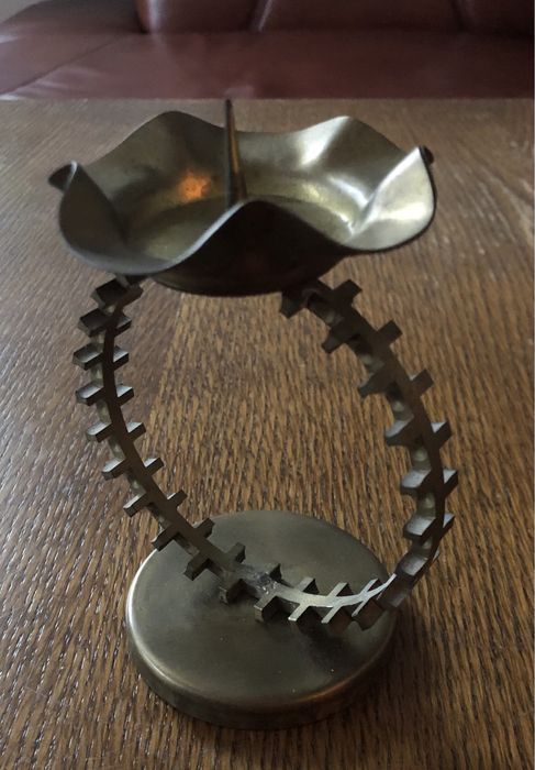 Świecznik z mosiądzu